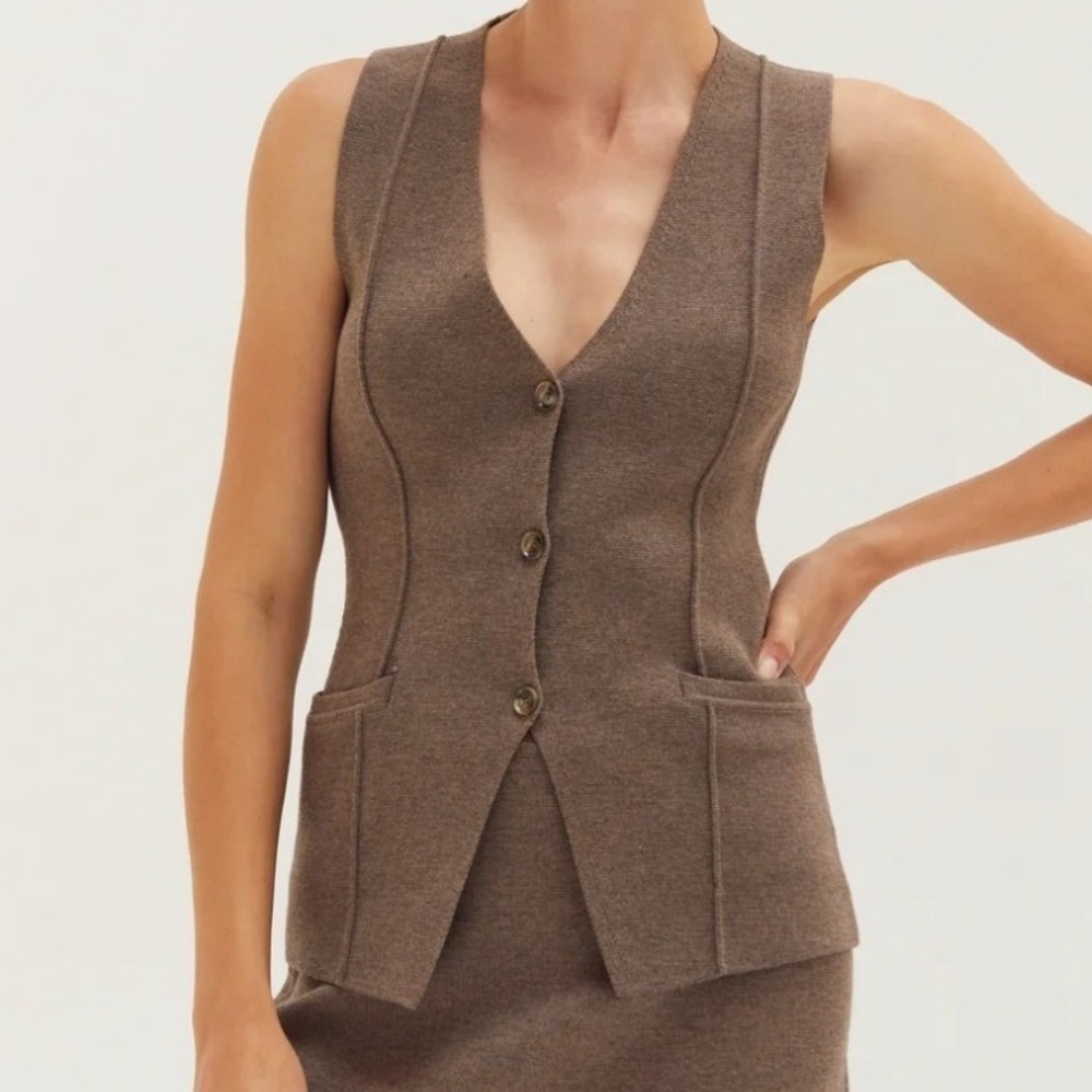 NWT Crescent Kayden Knit Vest Espresso Brown Wool Blend Button Front Large